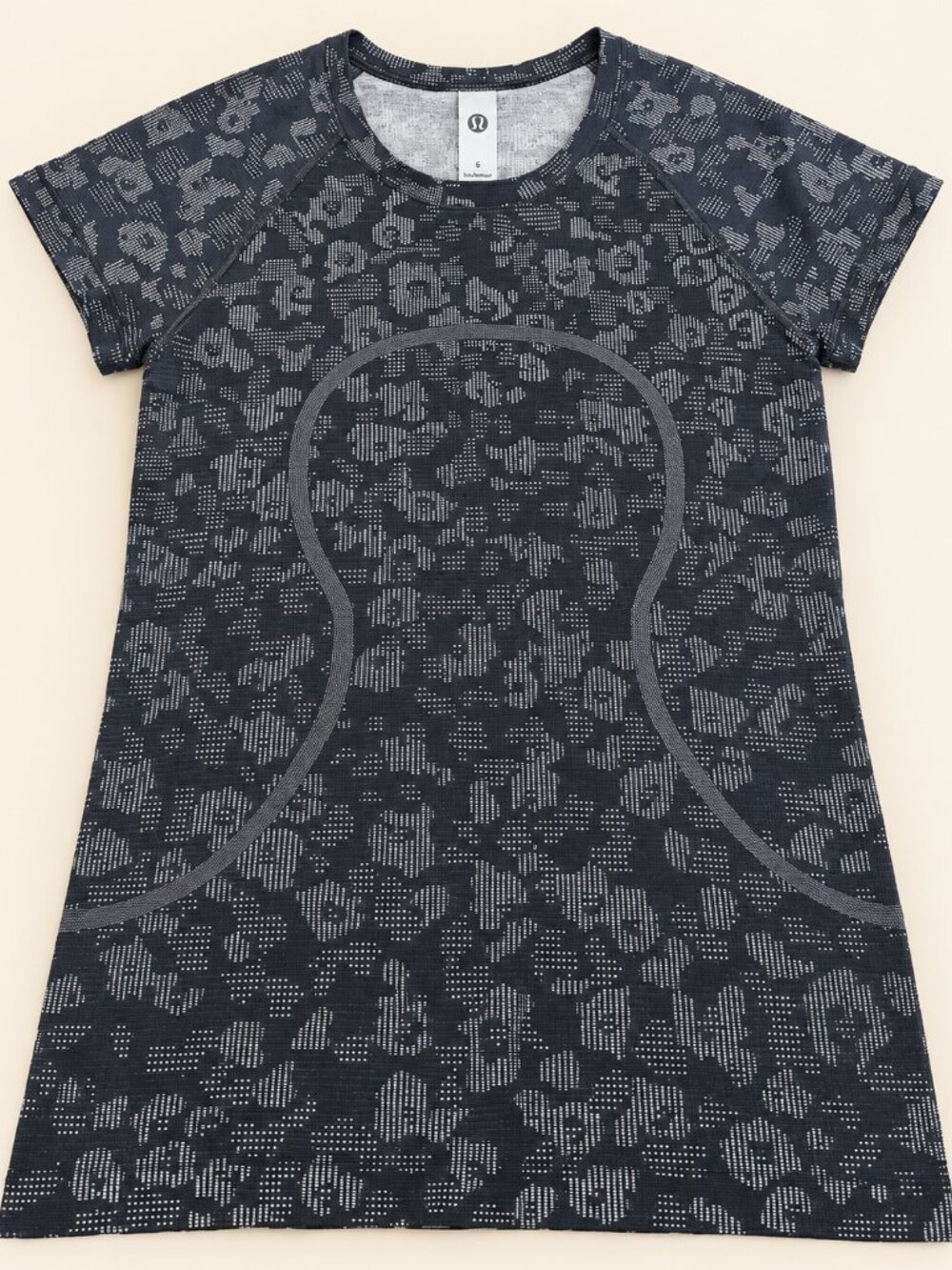 Lululemon Swiftly Tech Short Sleeve Shirt Navy Blue Camo Size 6